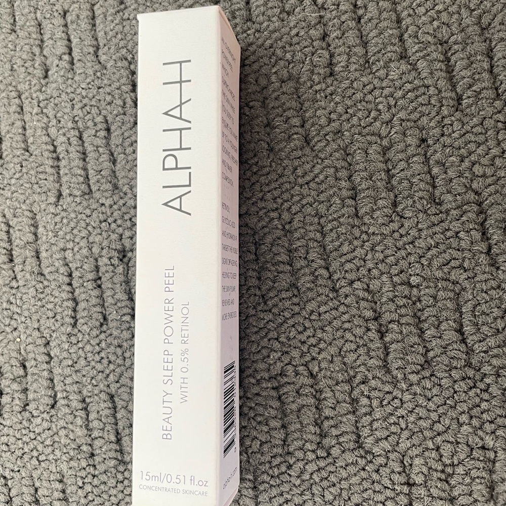 Alpha-H Beauty Sleep Power Peel With 0.5% Retinol - Picture 3 of 4